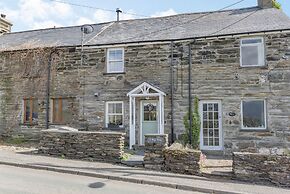 2 Bryn Tirion