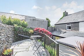 2 Bryn Tirion
