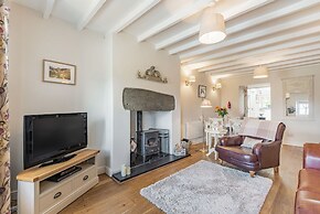 2 Bryn Tirion