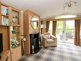The Four Oaks Chalet