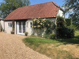 Oke Apple Cottage