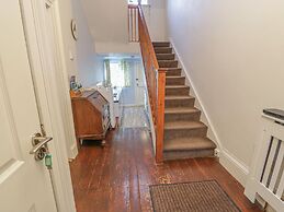 79 Laurel Bank