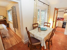 Beechlands Cottage