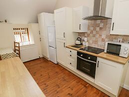 Hendoll Cottage 2