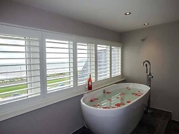 Sea View Apartment