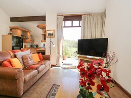 Topiary Cottage