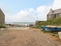 49 Crovie Village