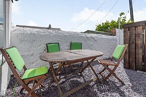 2 Tregof Terrace