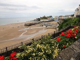1 Beachtop Court