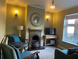Demeter Holiday Cottage