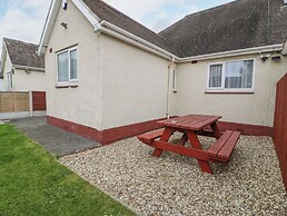 Maesdu Cottage