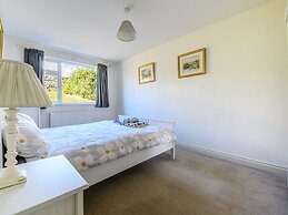 2 Orchard Leigh