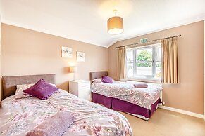 Lavender Lodge