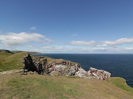 Near Bank Cottage