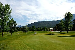 Fairmont Hot Springs Resort