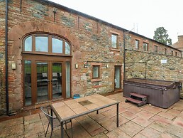 Saddleback Barn