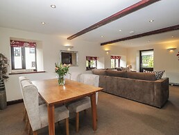Woodside Barn
