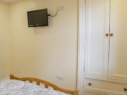 Apartment 6