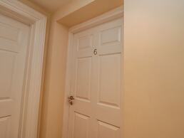 Apartment 6