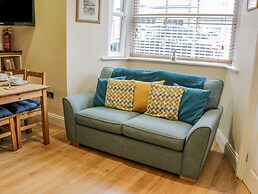 Apartment 6