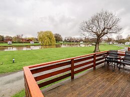 Oak Lodge