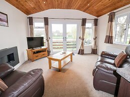 Oak Lodge
