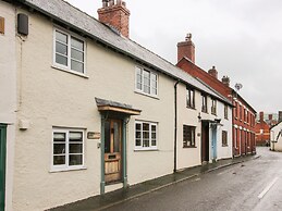 Castle Cottage