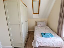 Holly Cottage