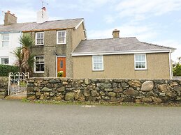 Bryn Lleuddad
