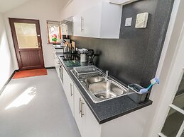 Long Crag Annexe