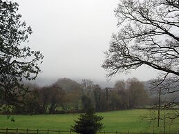 Abbots Manor