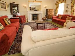 Abbots Manor