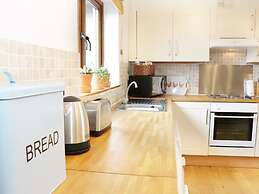 Acorn Cottage 1