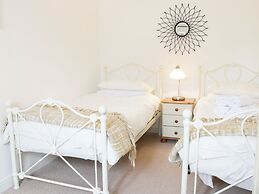 Acorn Cottage 1