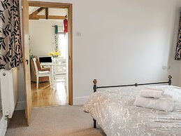 Acorn Cottage 2