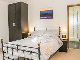 Acorn Cottage 2