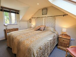 Stonegarth Mews