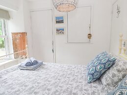 2 The Cottages