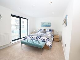 7 Ocean Gateway