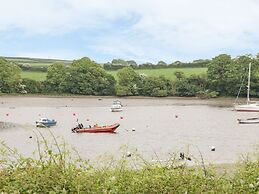54 The Moorings