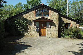 Dilly Dally Barn