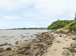 Seaview-barsloisnach Cottage