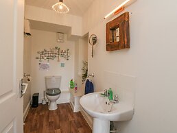 Seaview-barsloisnach Cottage
