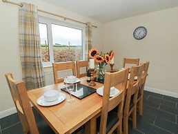 Glanyrafon Bungalow