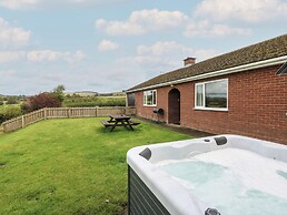 Glanyrafon Bungalow