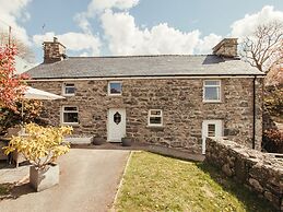 Cefn Uchaf Cottage