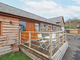 Rhianwen, Plas Moelfre Hall Barns