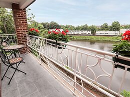 Dee Heights Penthouse