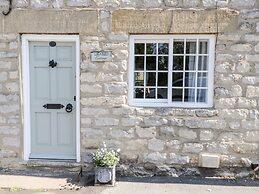 Crooked Cottage