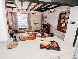 Crooked Cottage